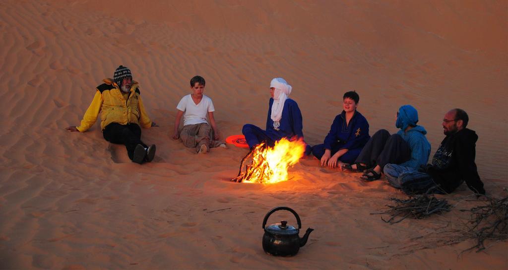 Camp Sahara Holidays M'Hamid El Ghizlane Exterior foto